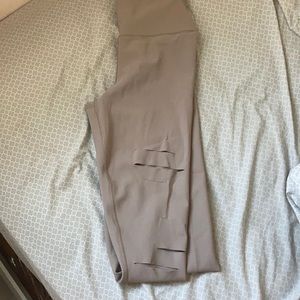 ALO warrior leggings